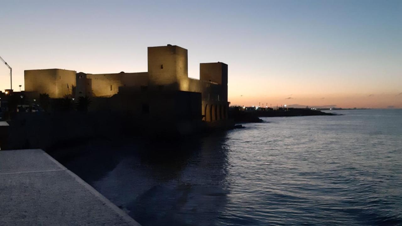 تراني B&B Villa Mediterranee Con Parking Space المظهر الخارجي الصورة