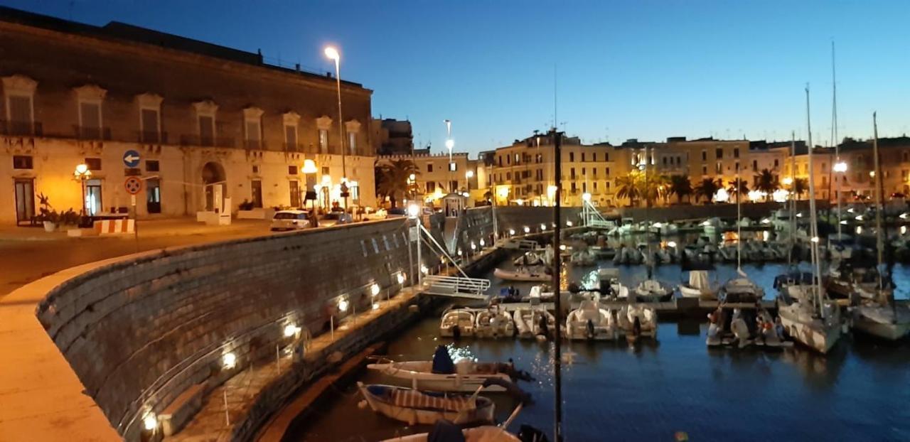 تراني B&B Villa Mediterranee Con Parking Space المظهر الخارجي الصورة